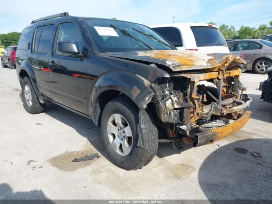 2012 Nissan Pathfinder SV