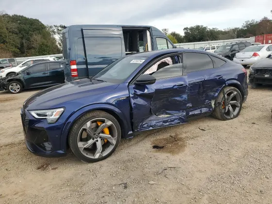 2022 Audi e-tron S Sportback Prestige