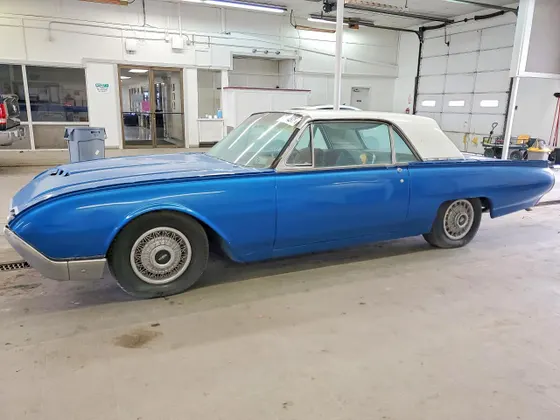 1961 Ford Thunderbird THUNDERBIR