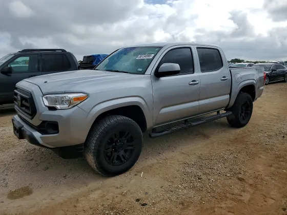 2022 Toyota Tacoma 4WD TRD Off Road