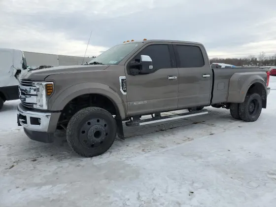 2018 Ford Super Duty F-450 DRW XL