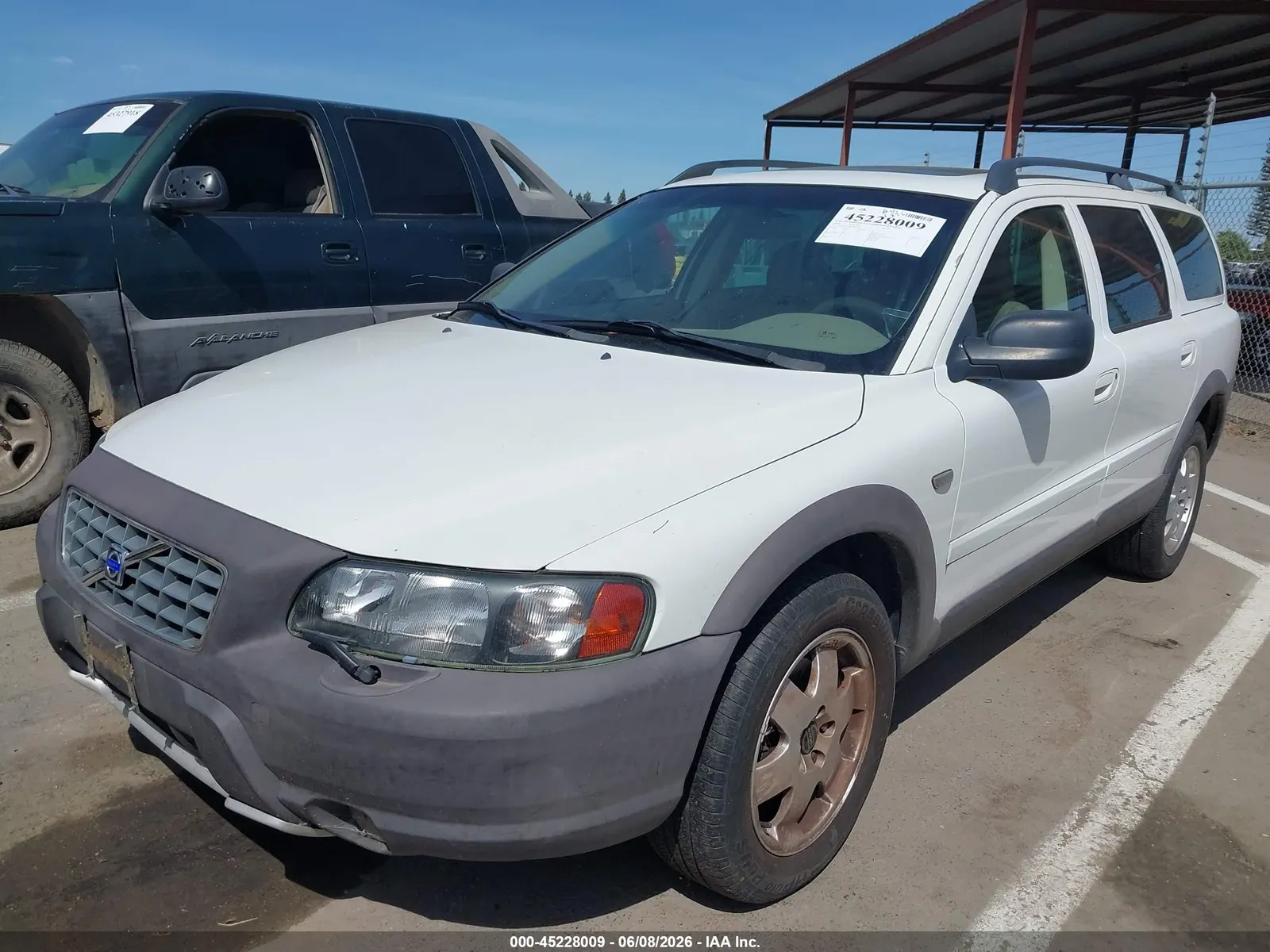 2004 Volvo V70 XC70