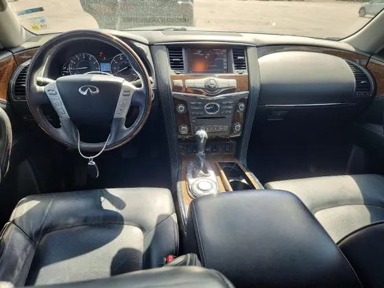 2017 INFINITI QX80