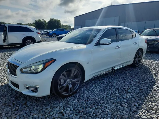 2018 INFINITI Q70L 3.7 LUXE