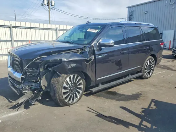 2024 Lincoln Navigator Black Label