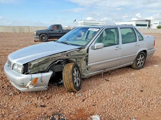 2000 Volvo S70 GLT