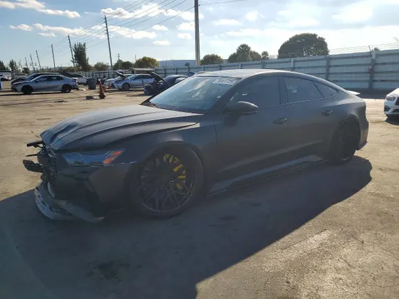 2021 Audi RS 7 RS7