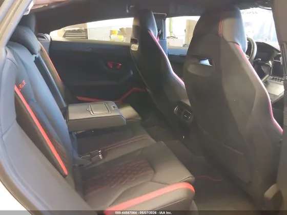 2024 Lamborghini Urus Performante