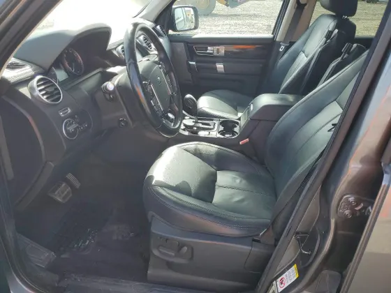 2013 Land Rover LR4 LUX