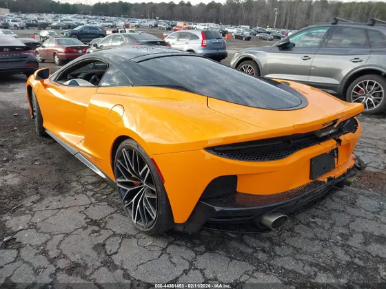 2023 McLaren GT