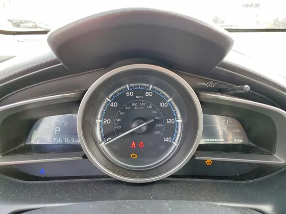 2020 Toyota Yaris Hatchback LE