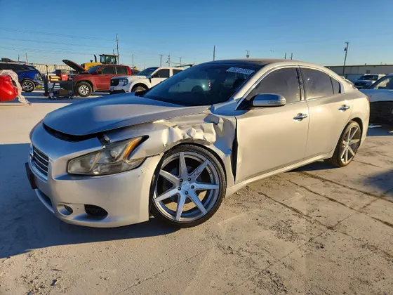 2011 Nissan Maxima 3.5 SV w/Premium Pkg