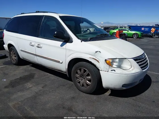 2007 Chrysler Town & Country LWB Touring