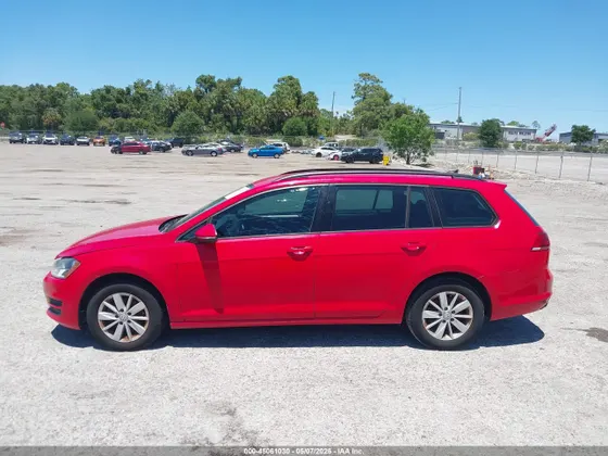 2016 Volkswagen Golf SportWagen TSI S
