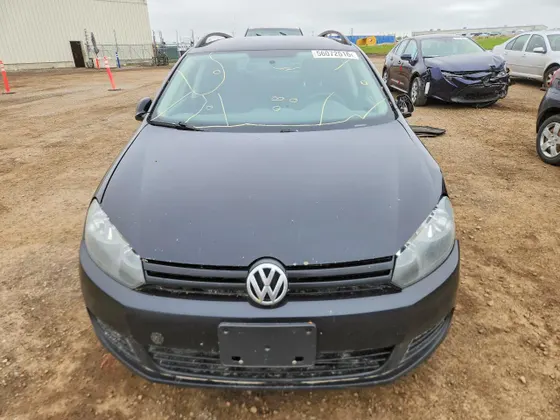 2011 Volkswagen Jetta SportWagen S