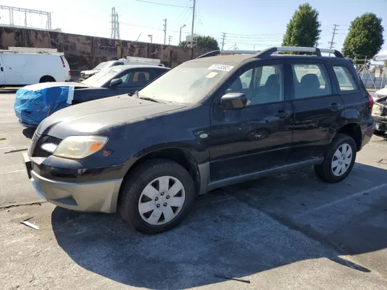 2005 Mitsubishi Outlander LS