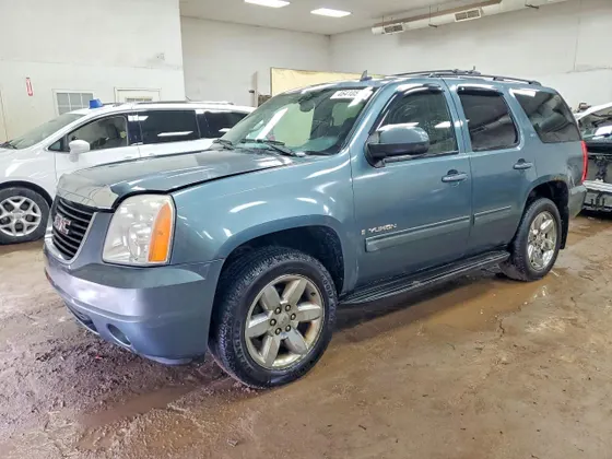 2009 GMC Yukon SLT w/4SB
