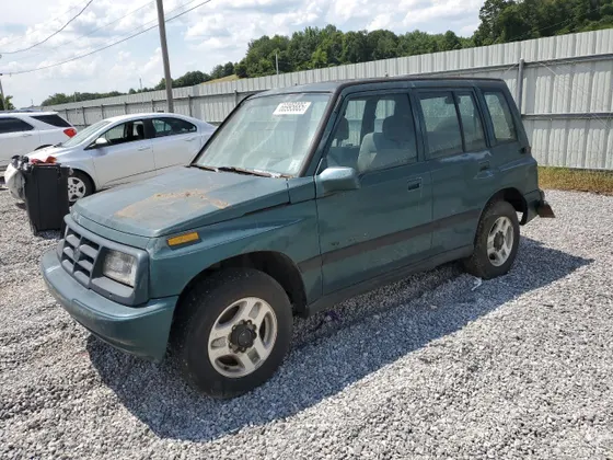 1996 Geo Tracker