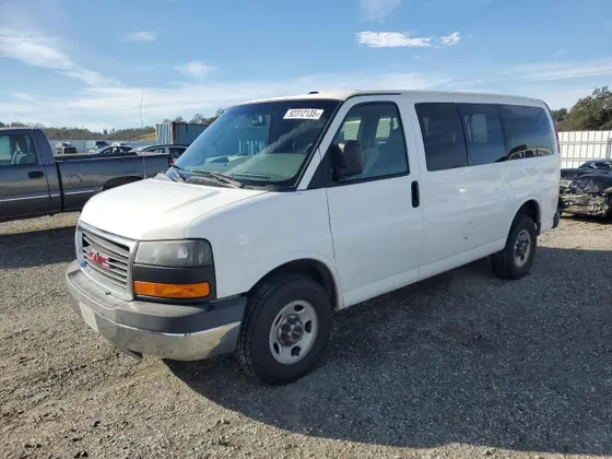 2015 GMC SAVANA G2500 LT