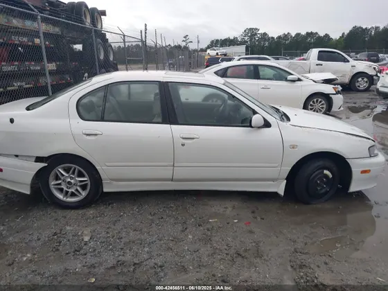 2002 INFINITI G20 Luxury