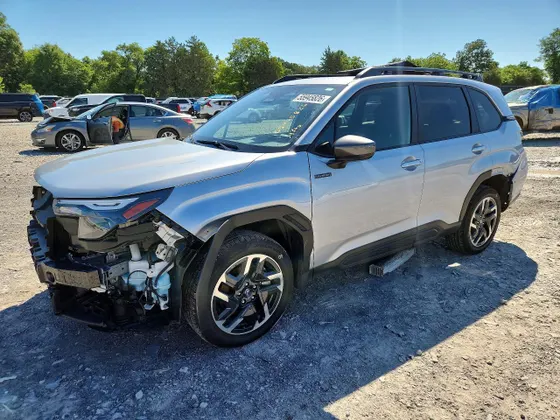 2025 Subaru Forester Premium Hybrid