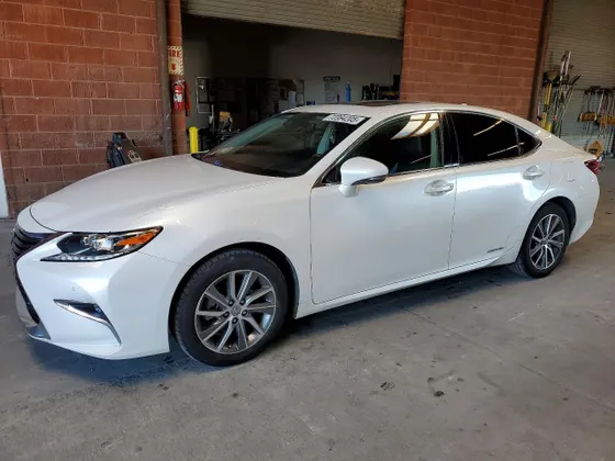 2016 Lexus ES 300h Hybrid