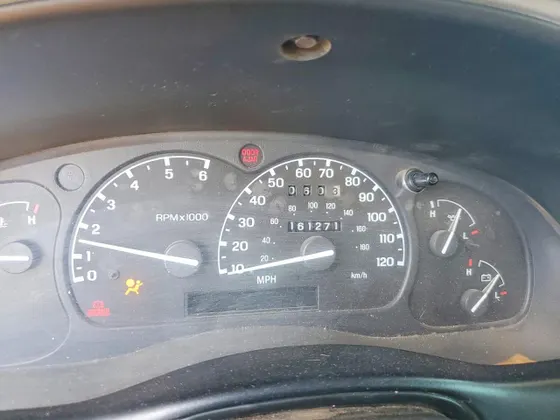 1998 Mazda B-Series 4WD Truck SE