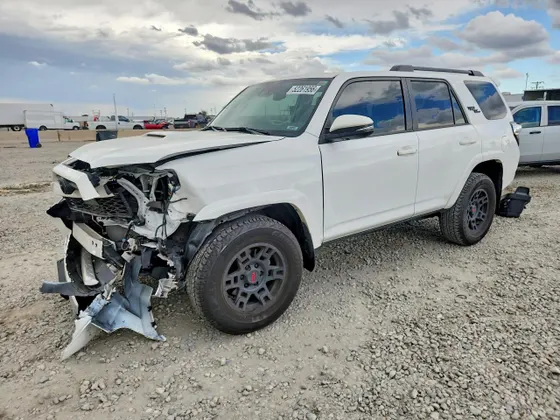 2024 Toyota 4Runner TRD Off Road Premium