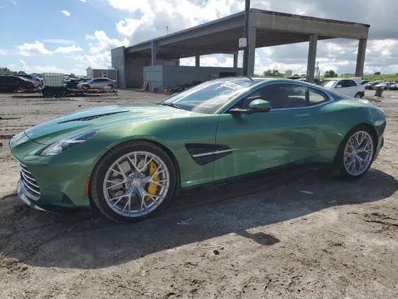 2025 Aston Martin VANQUISH