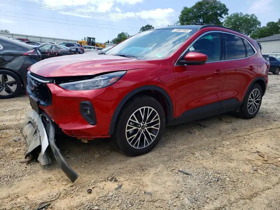 2024 Ford Escape PHEV