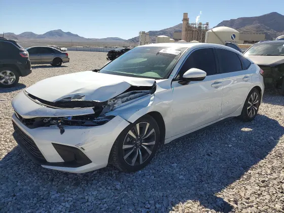 2024 Honda Civic Hatchback EX-L