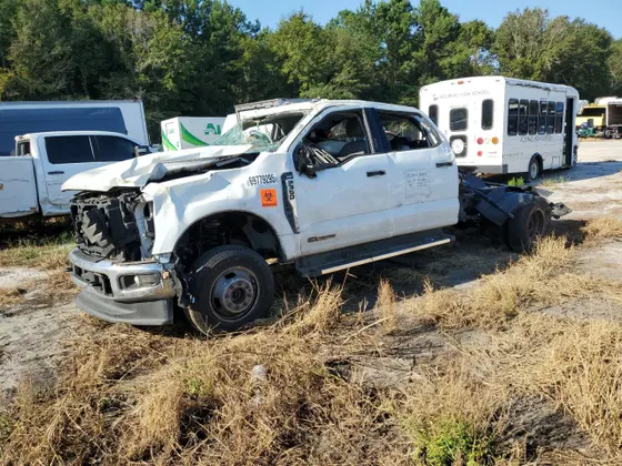 2023 Ford Super Duty F-350 DRW XL