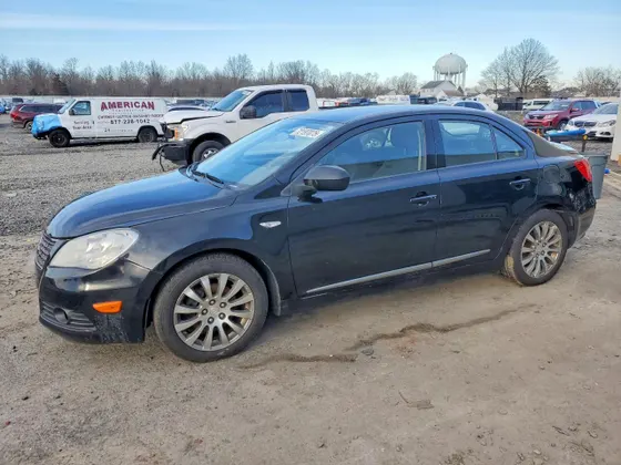 2010 Suzuki Kizashi SE