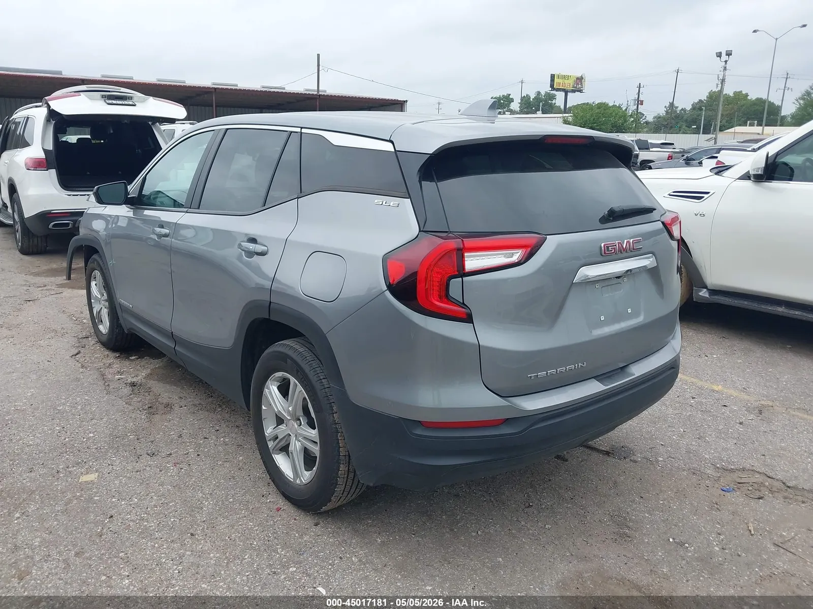 2024 GMC Terrain SLE