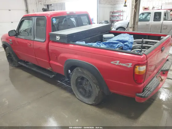 2002 Mazda B-Series 4WD Truck SE