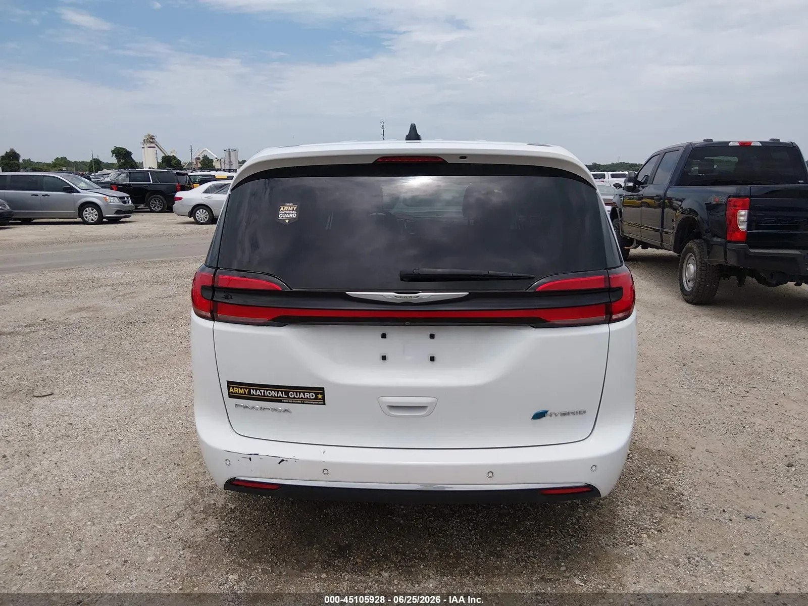 2023 Chrysler Pacifica Hybrid Touring L