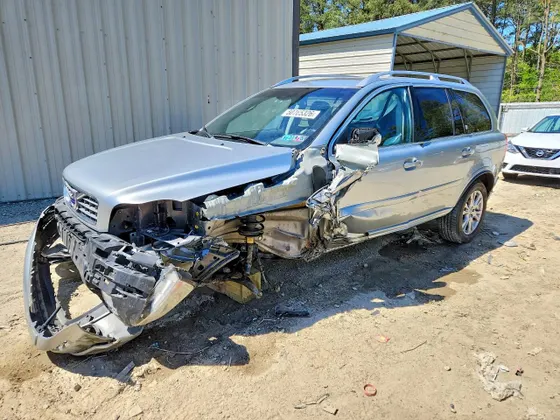 2013 Volvo XC90 Premier Plus