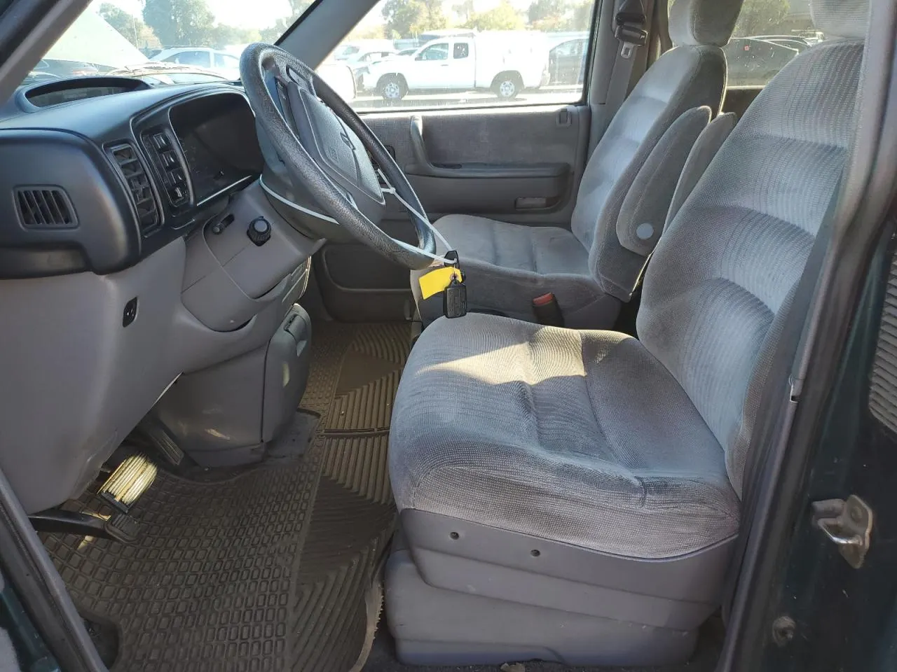1995 Plymouth GRAND VOYAGER LE