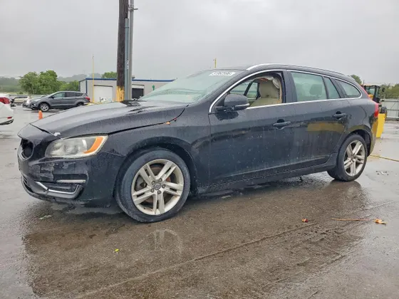 2015 Volvo V60 T5 Drive-E Premier Plus