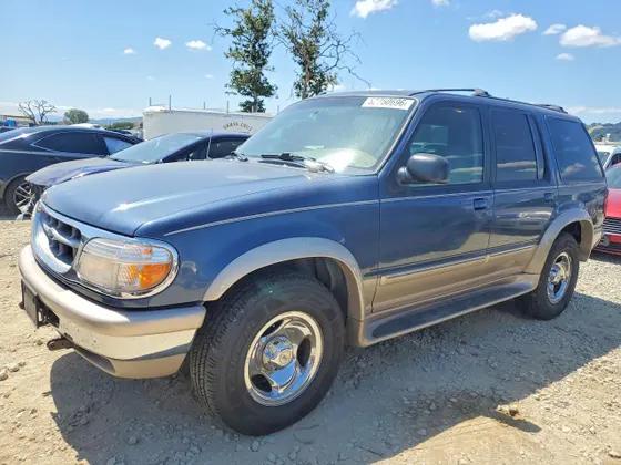 1998 Ford Explorer XL