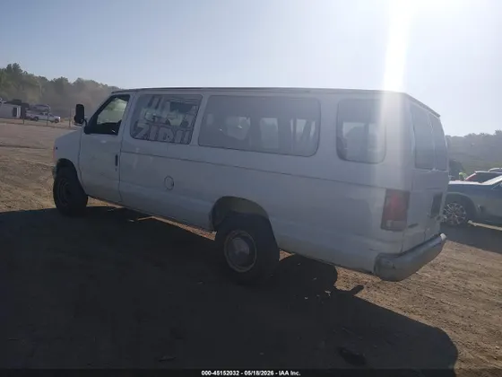 1998 Ford Club Wagon XL