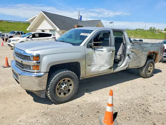 2017 Chevrolet Silverado 3500HD Built After Aug 14 Work Truck