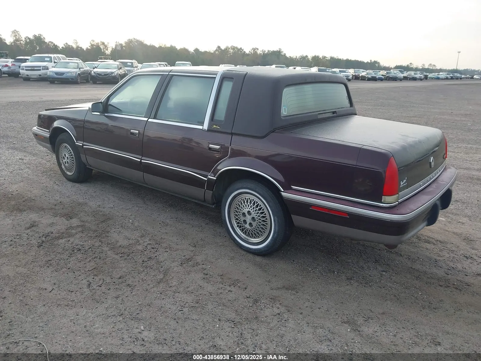 1993 Chrysler New Yorker FIFTH AVENUE