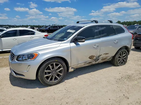 2017 Volvo XC60 Dynamic