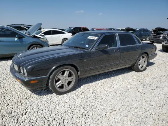 2002 Jaguar XJ XJR