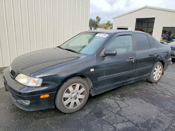 2002 INFINITI G20 Luxury