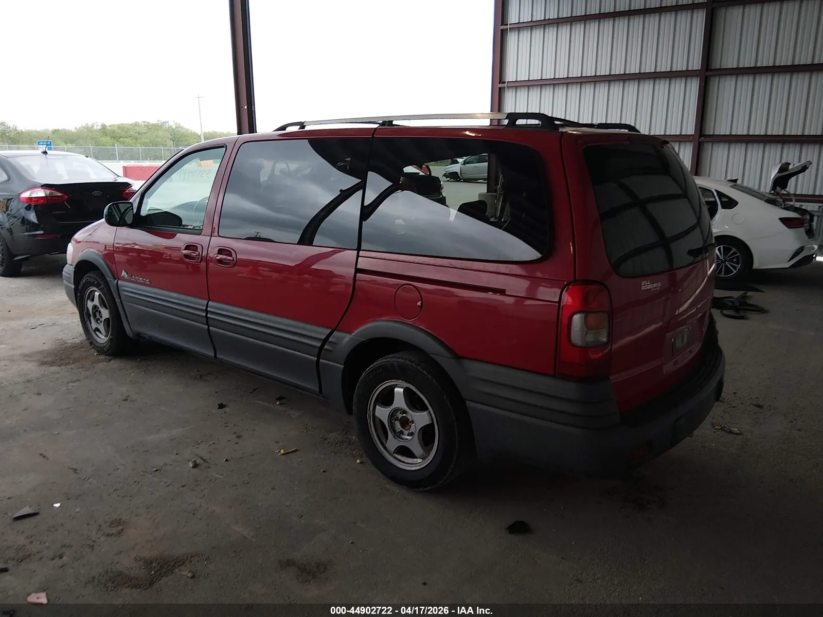 2000 Pontiac Montana M16