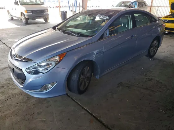 2013 Hyundai Sonata Hybrid