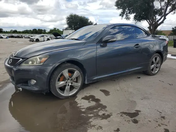 2011 Lexus IS 250C IS