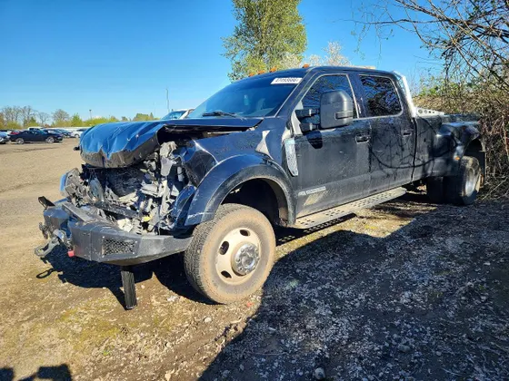 2017 Ford Super Duty F-350 DRW Lariat